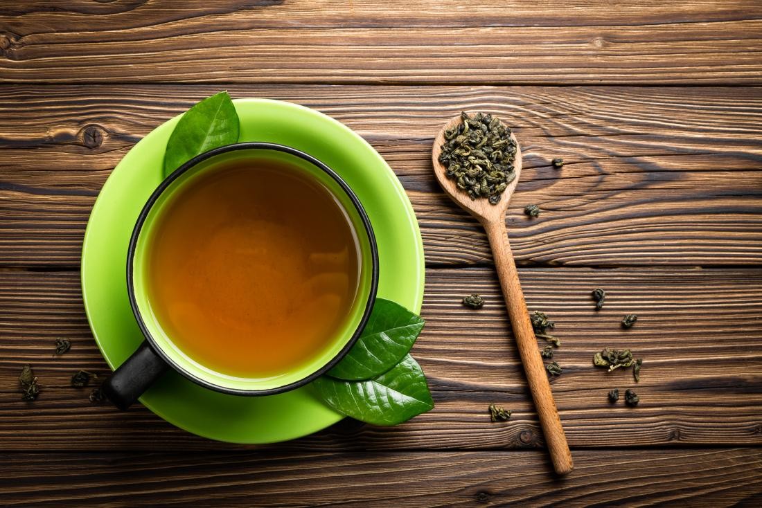 خوردن چای سبز ناشتا برای لاغری